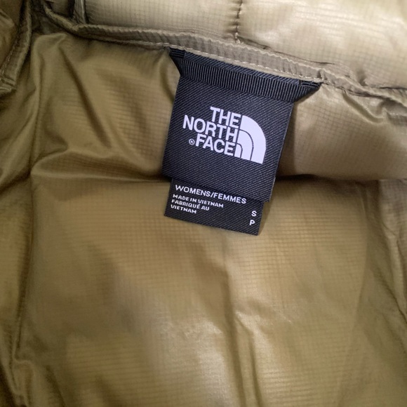 The North Face Women’s Jacket - Picture 4 of 5